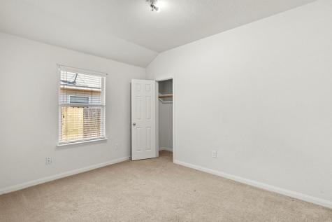 112 Major Lee Lane Jarrell TX 76537