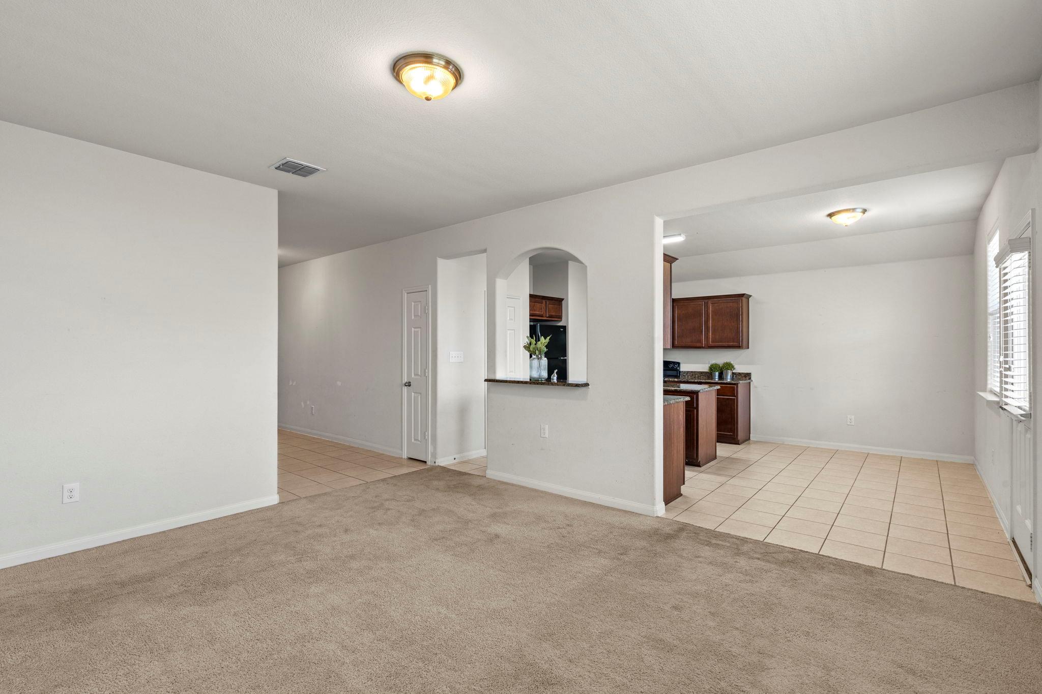 112 Major Lee Lane Jarrell TX 76537