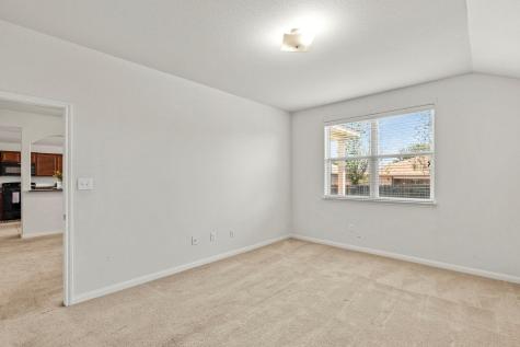 112 Major Lee Lane Jarrell TX 76537