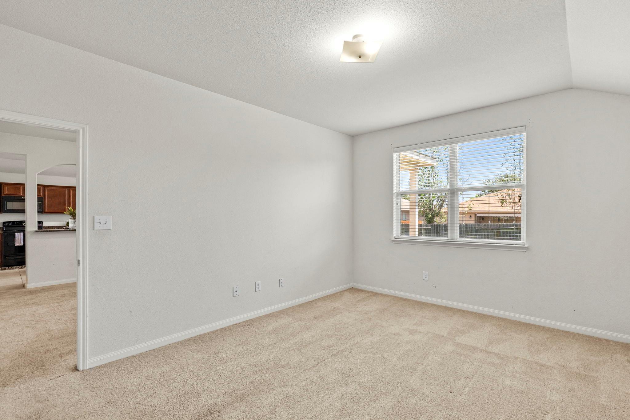 112 Major Lee Lane Jarrell TX 76537