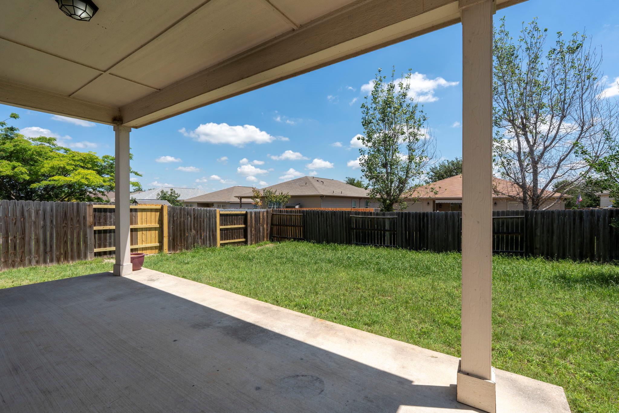112 Major Lee Lane Jarrell TX 76537