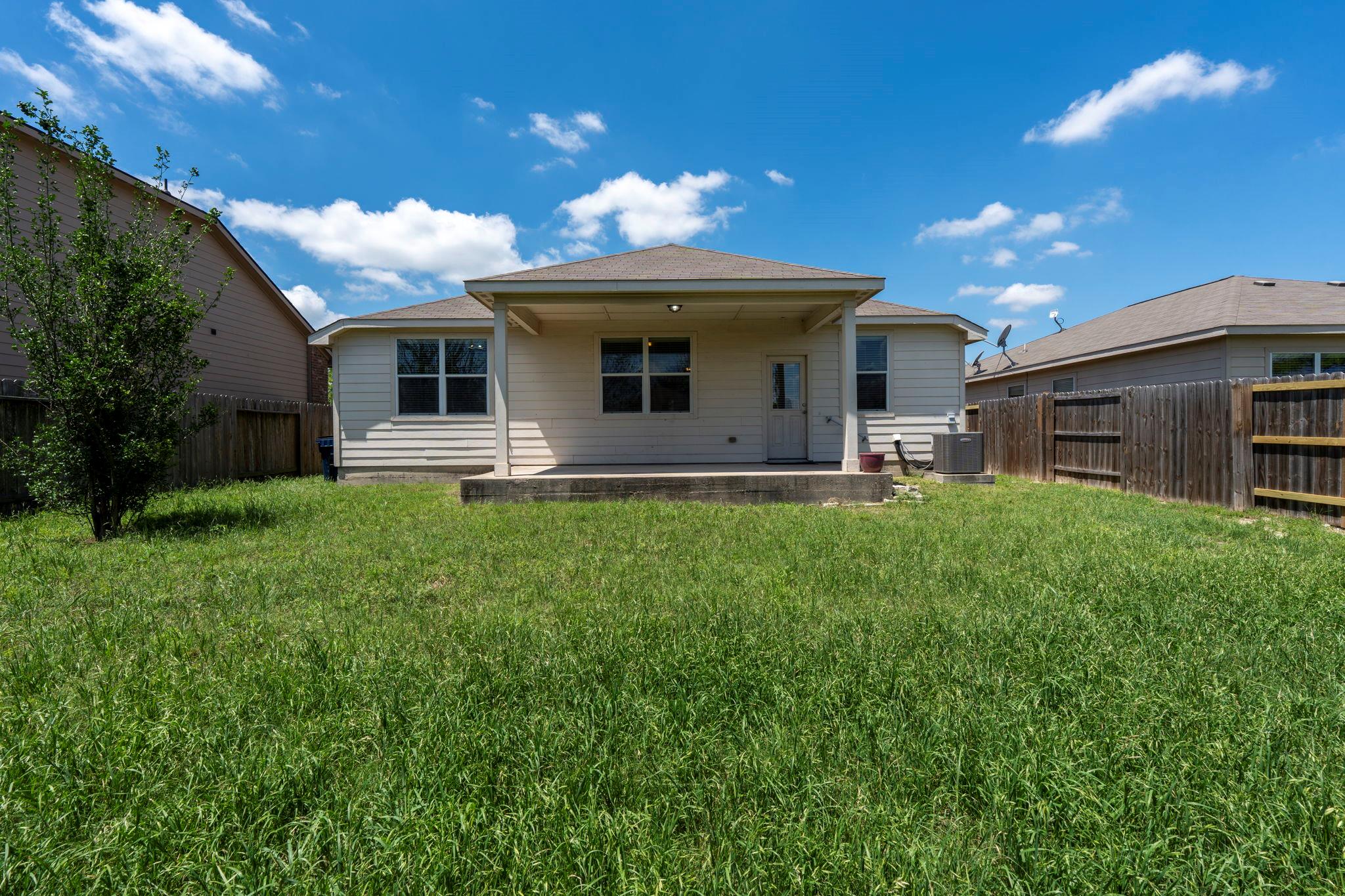 112 Major Lee Lane Jarrell TX 76537