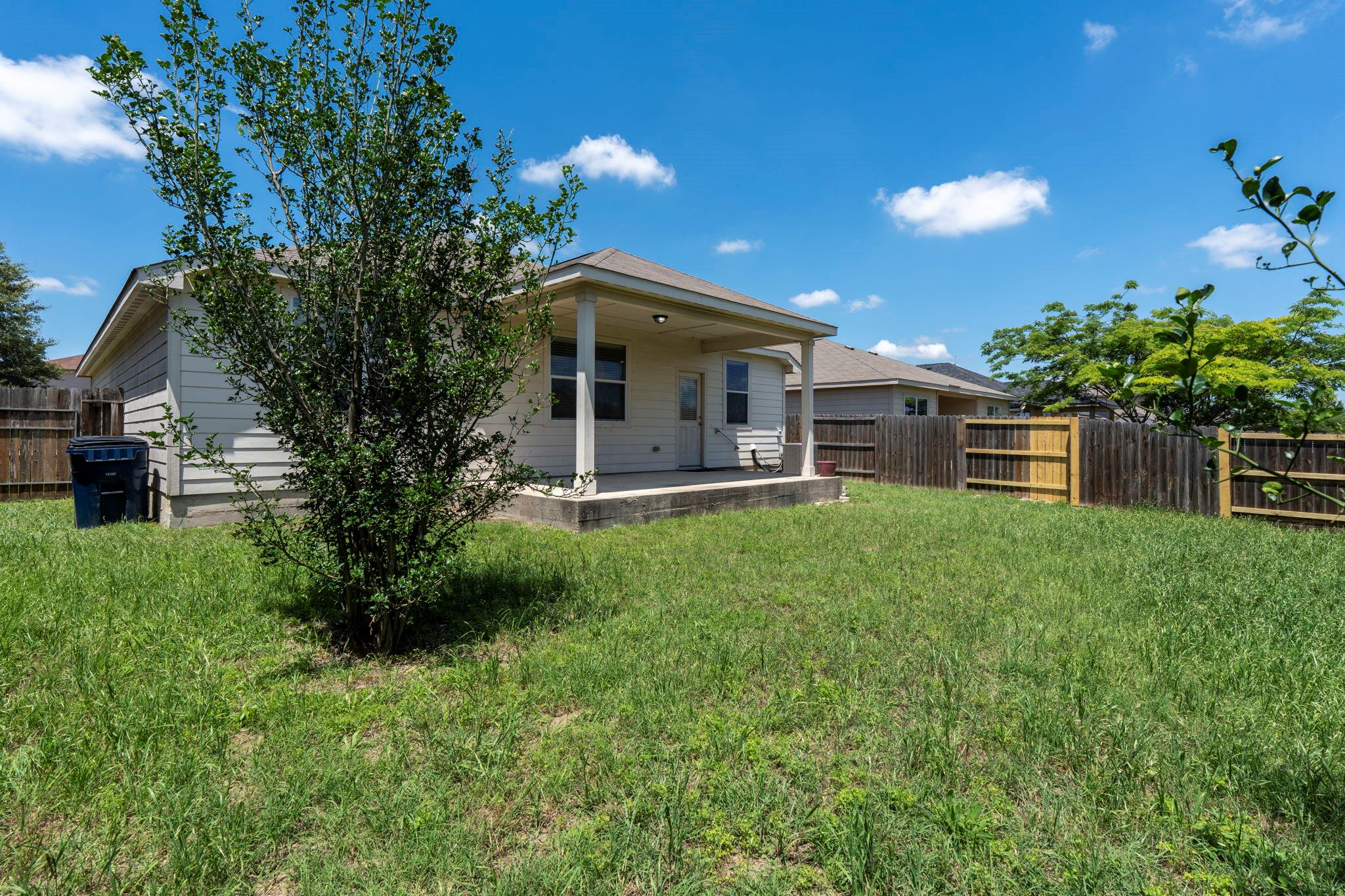 112 Major Lee Lane Jarrell TX 76537