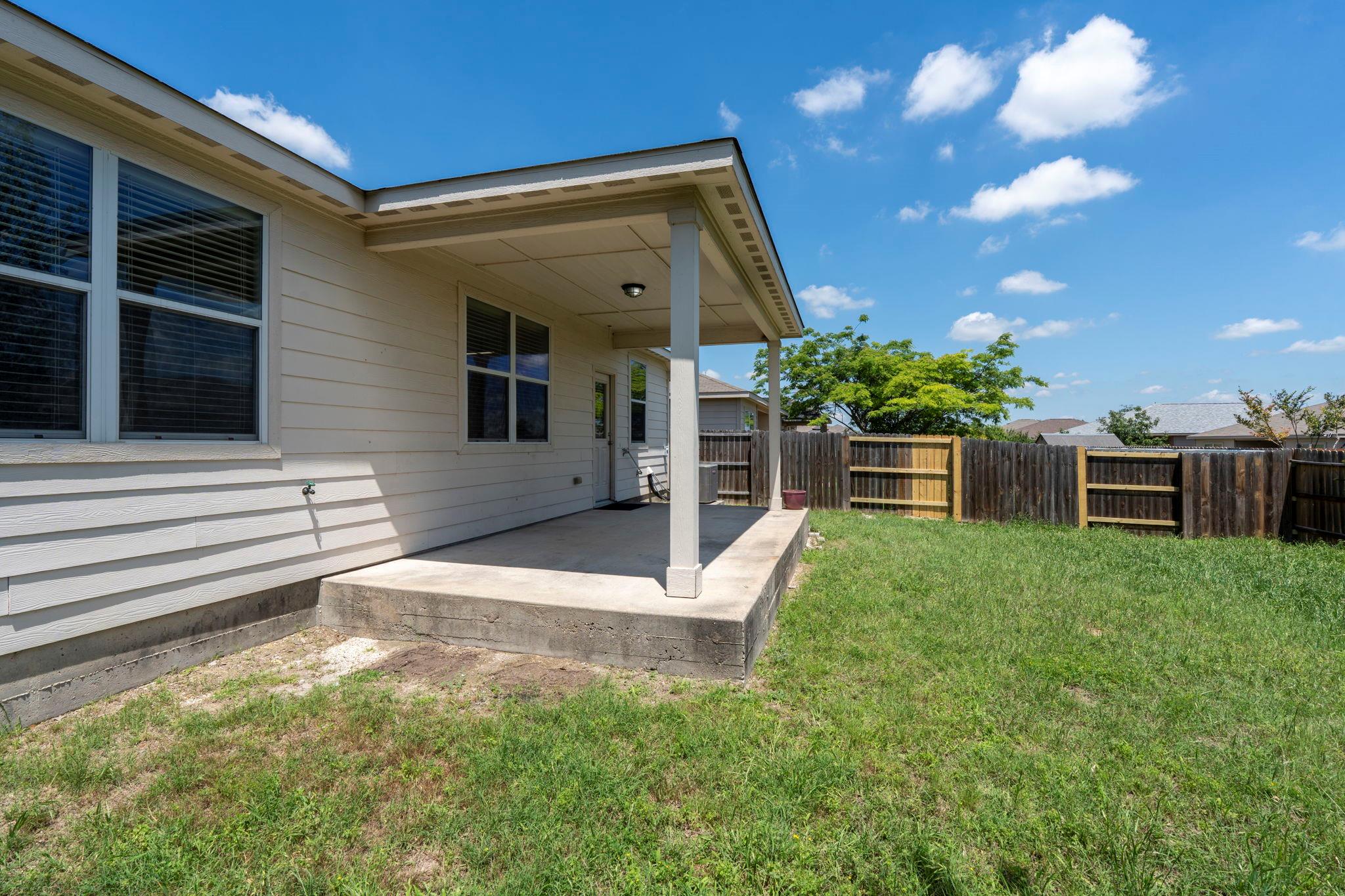 112 Major Lee Lane Jarrell TX 76537