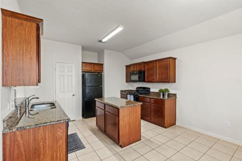 112 Major Lee Lane Jarrell TX 76537