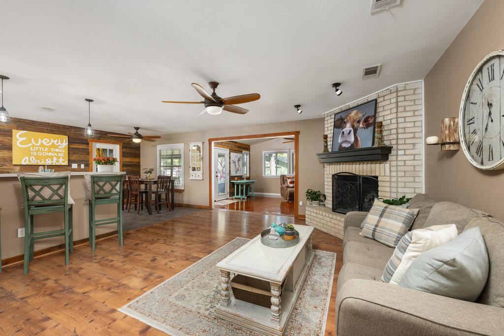 1802 Bumblebee Drive Pflugerville TX 78660