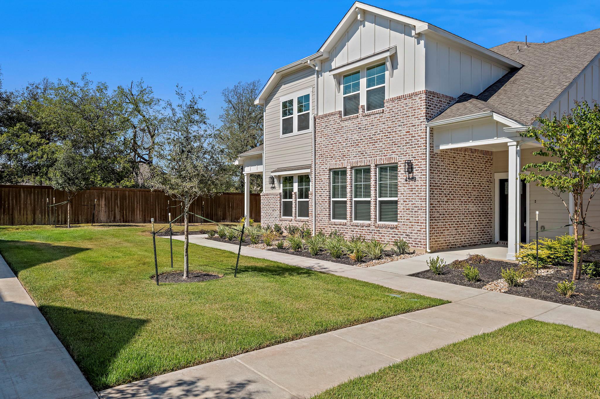454 Orleanian Drive Buda TX 78610