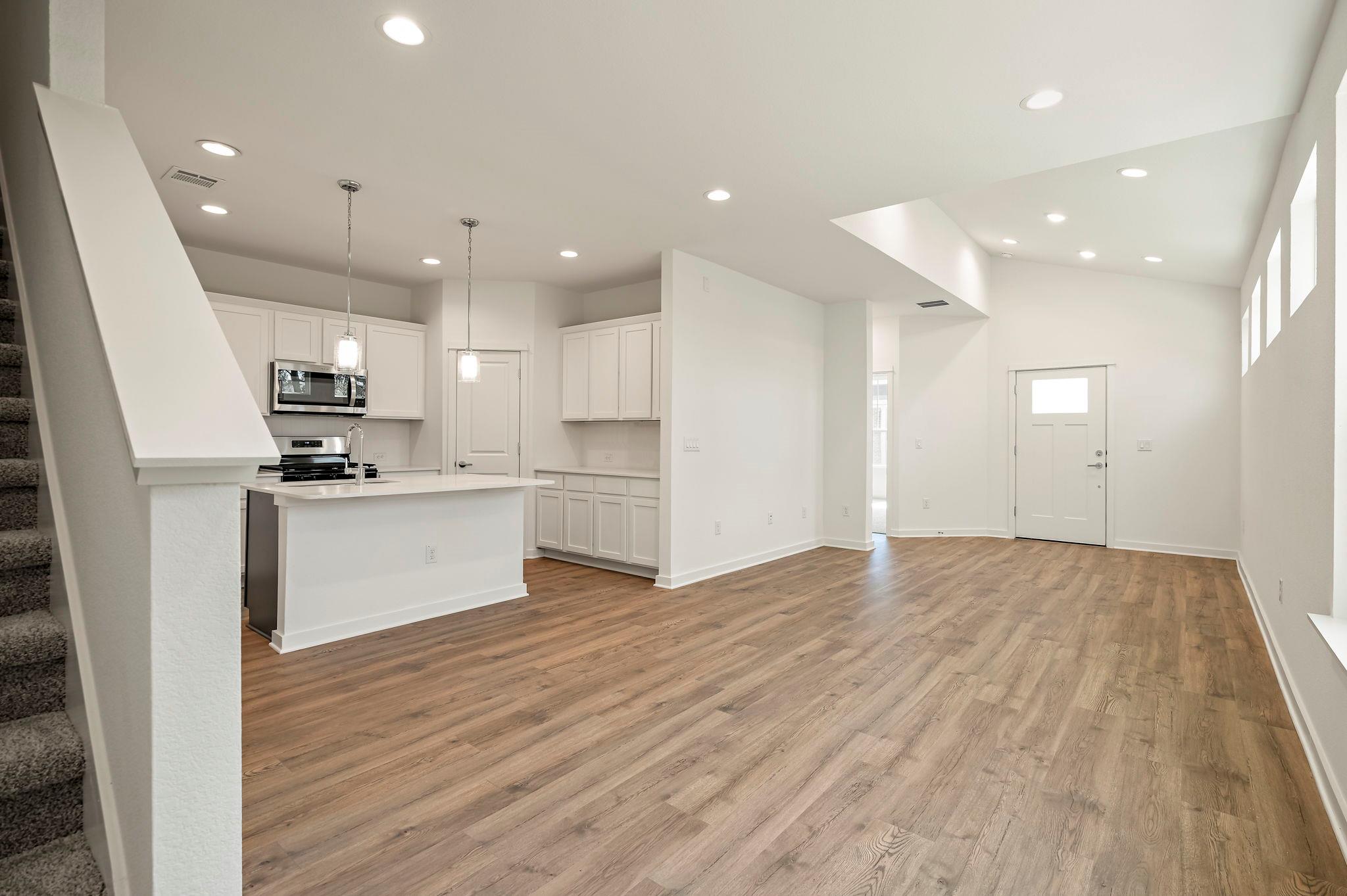 454 Orleanian Drive Buda TX 78610