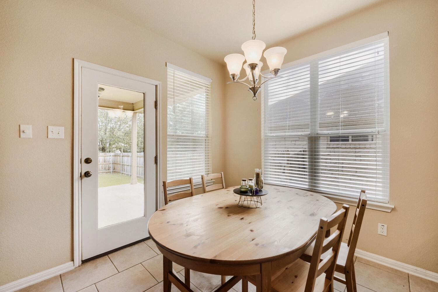 581 Middle Creek Buda TX 78610