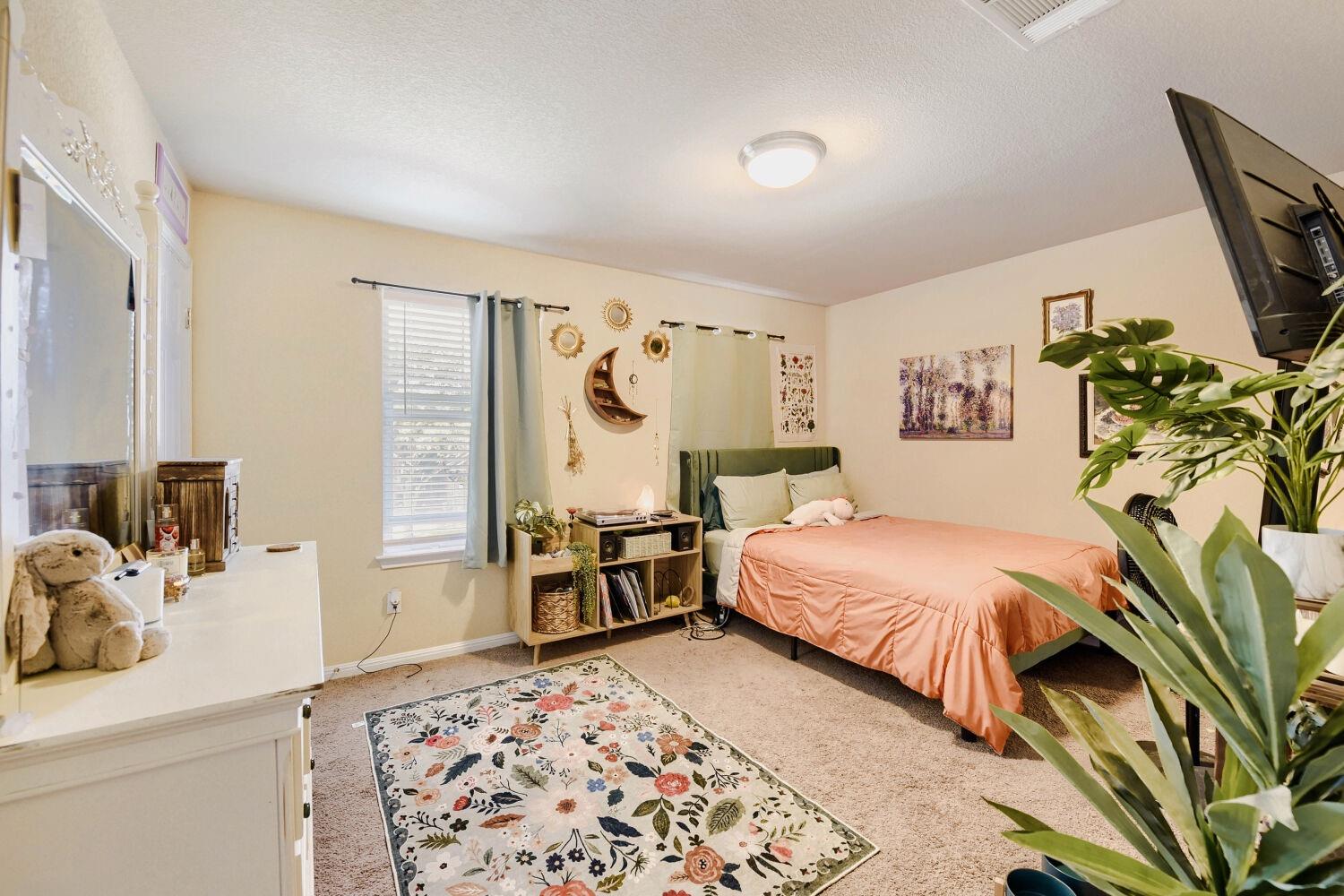581 Middle Creek Buda TX 78610