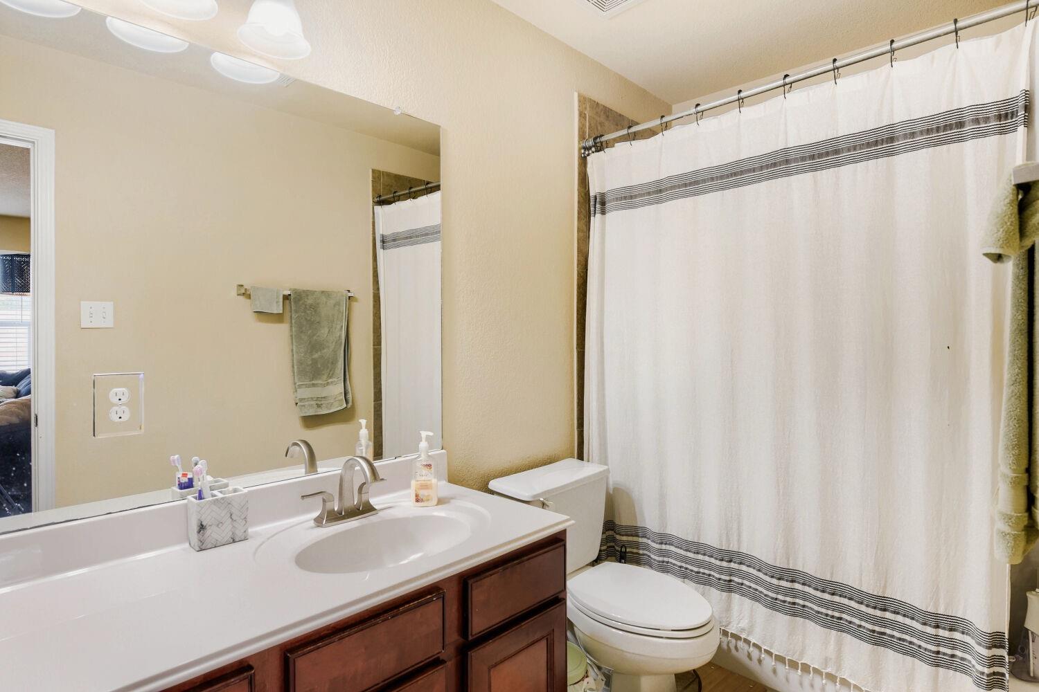 581 Middle Creek Buda TX 78610