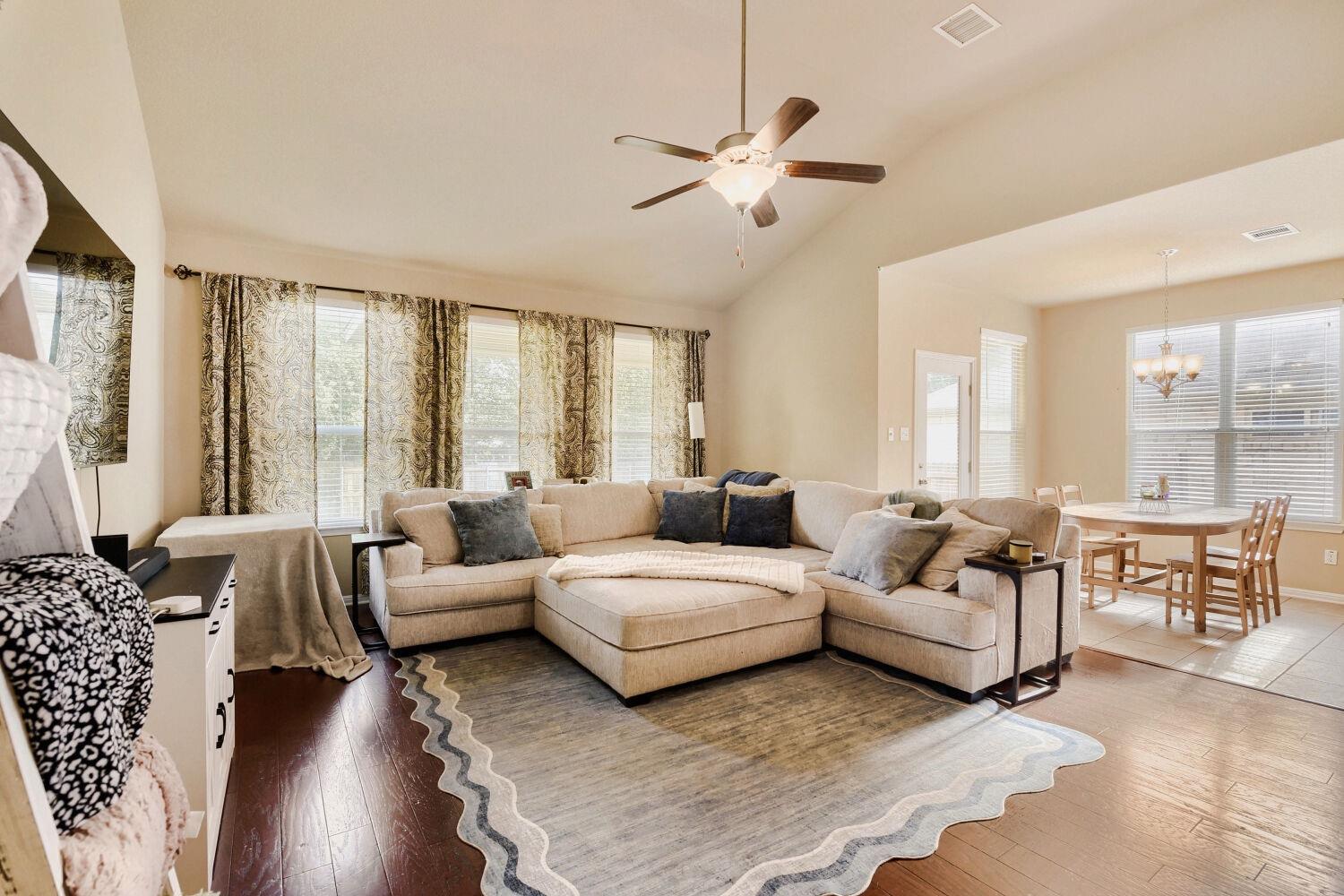 581 Middle Creek Buda TX 78610