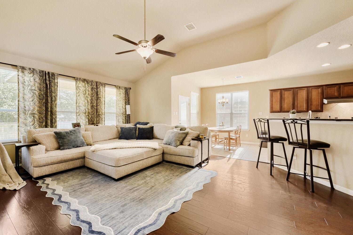 581 Middle Creek Buda TX 78610