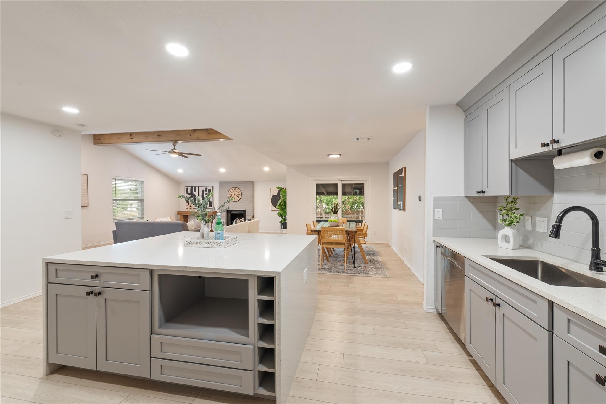 6809 Lunar Drive Austin TX 78745