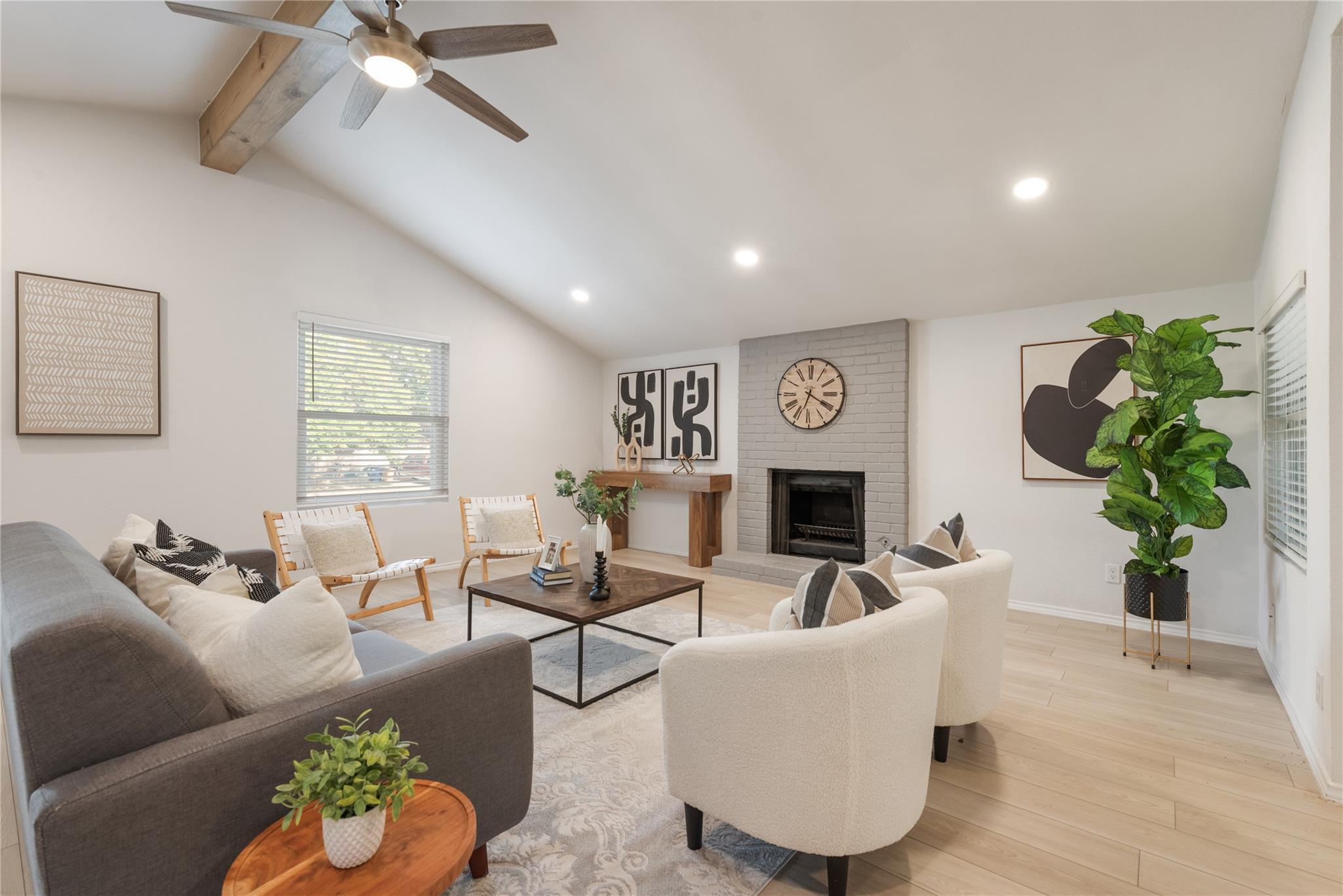 6809 Lunar Drive Austin TX 78745