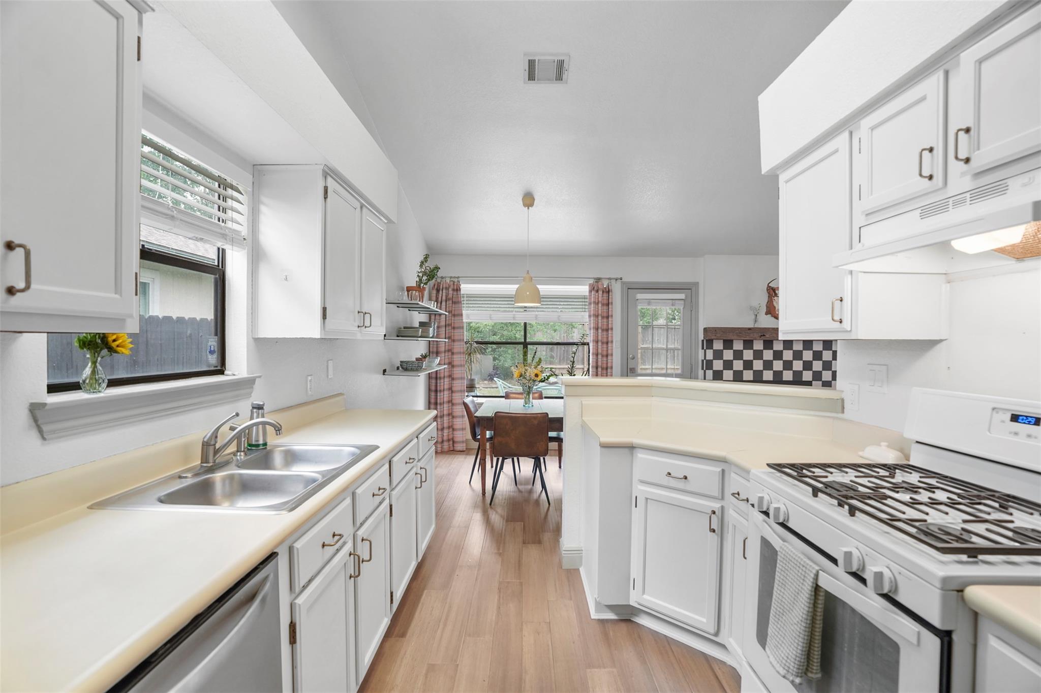 7912 Tiffany Drive Austin TX 78749