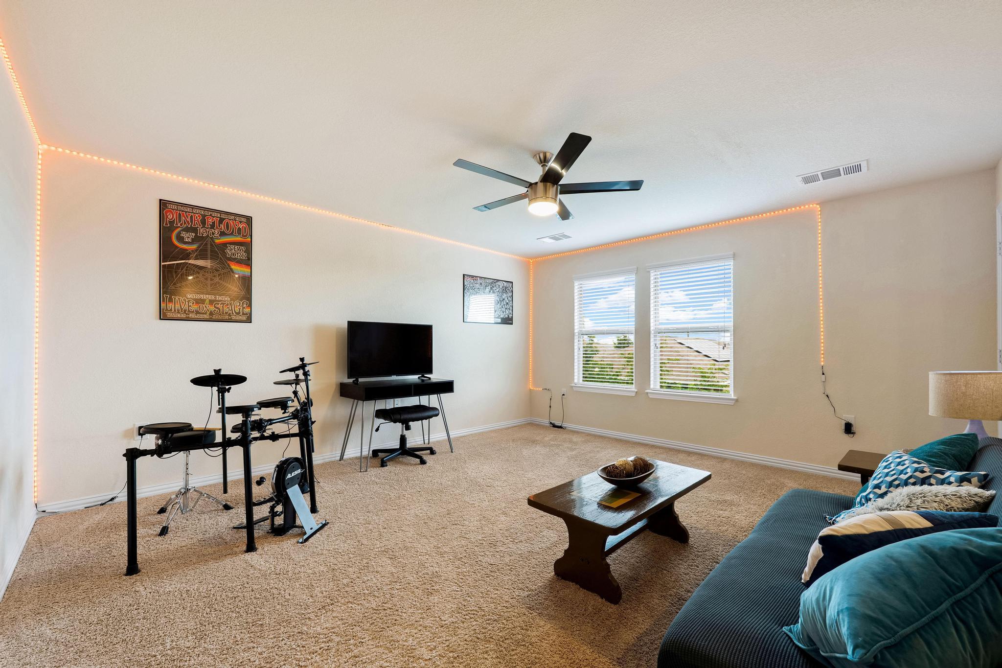 6905 Vail Ridge Street Austin TX 78744