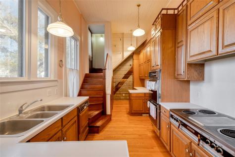 541 N Main Street La Grange TX 78945