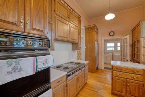 541 N Main Street La Grange TX 78945