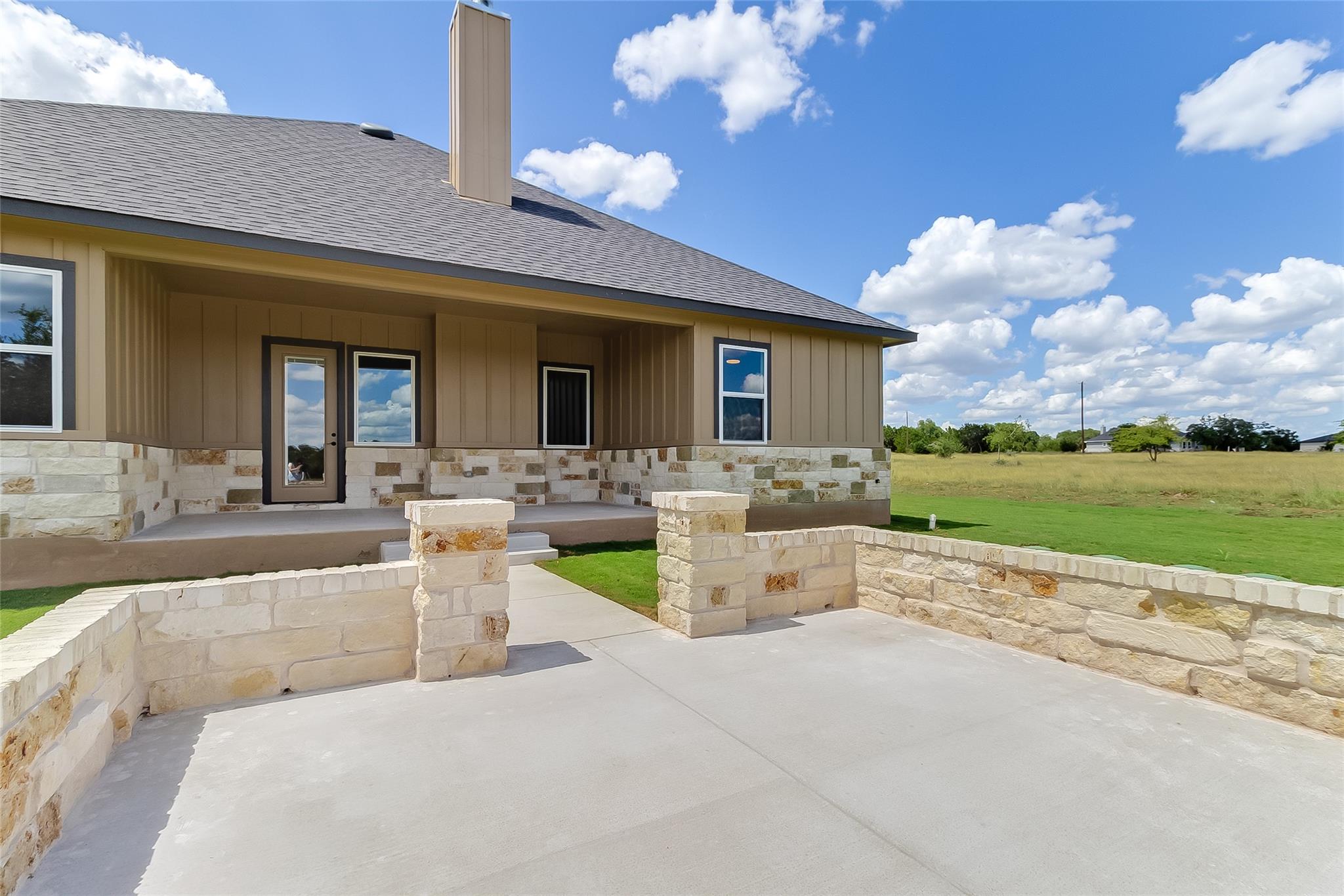 115 Draper Lane Bertram TX 78605