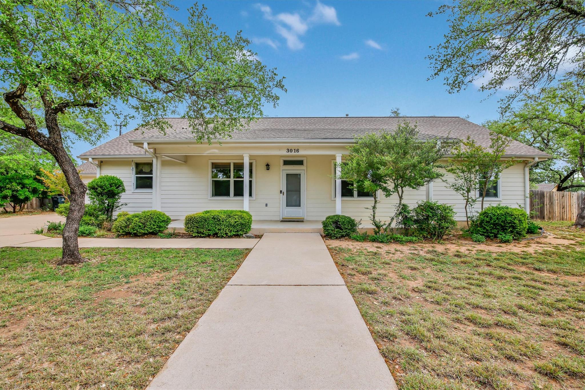 3016 Tradewind Drive Spicewood TX 78669