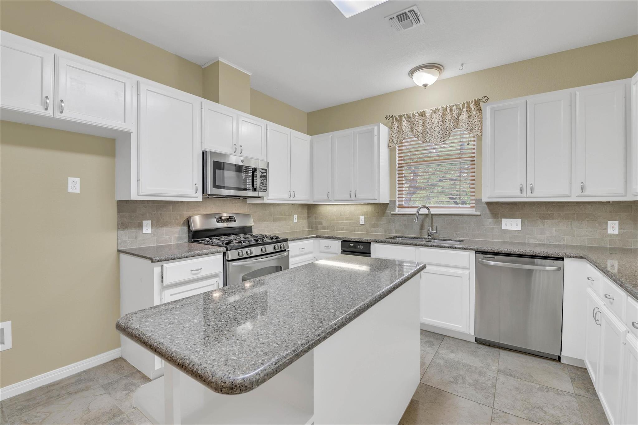 3016 Tradewind Drive Spicewood TX 78669