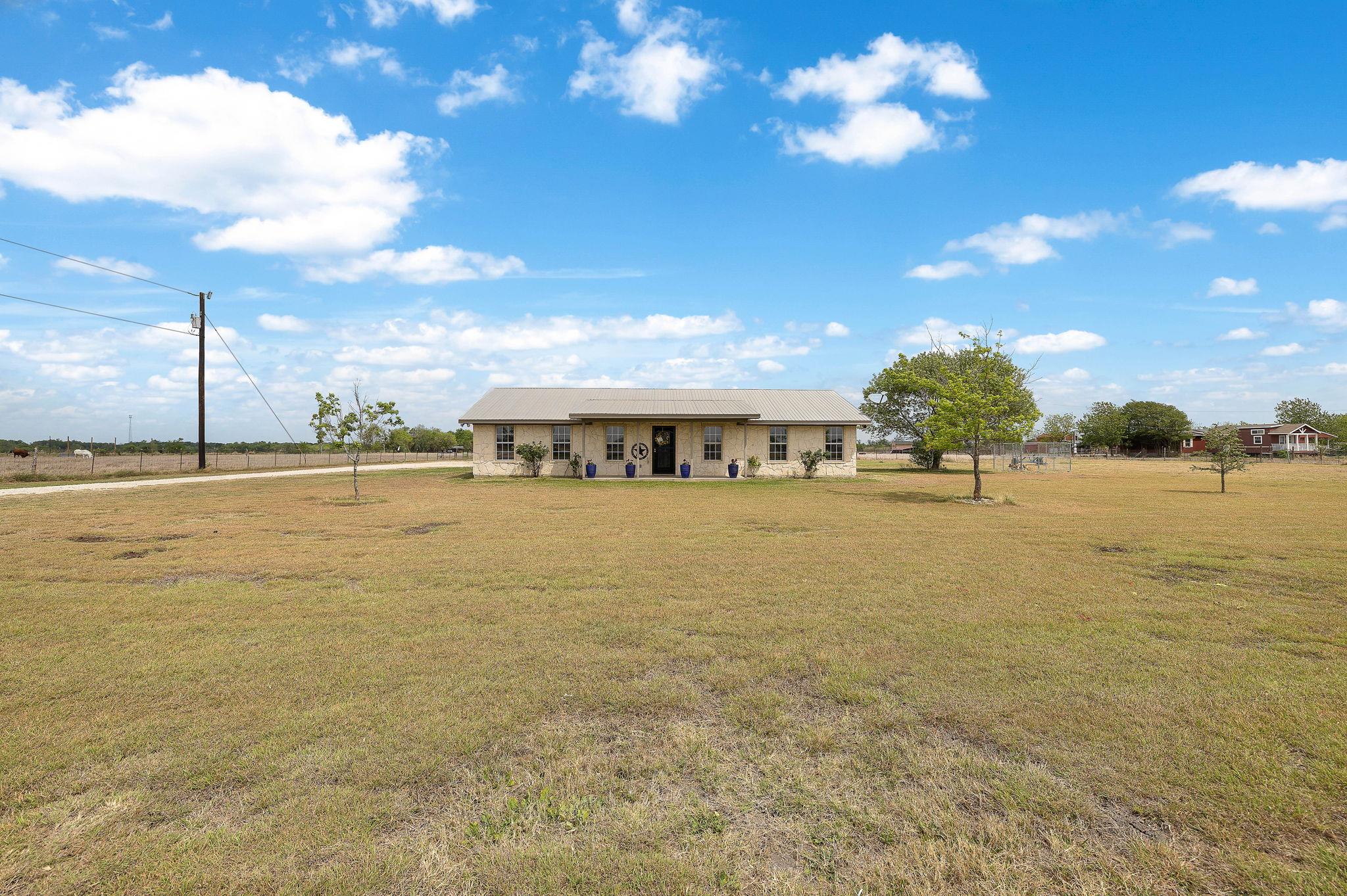 851 County Road 454 Road Taylor TX 76574