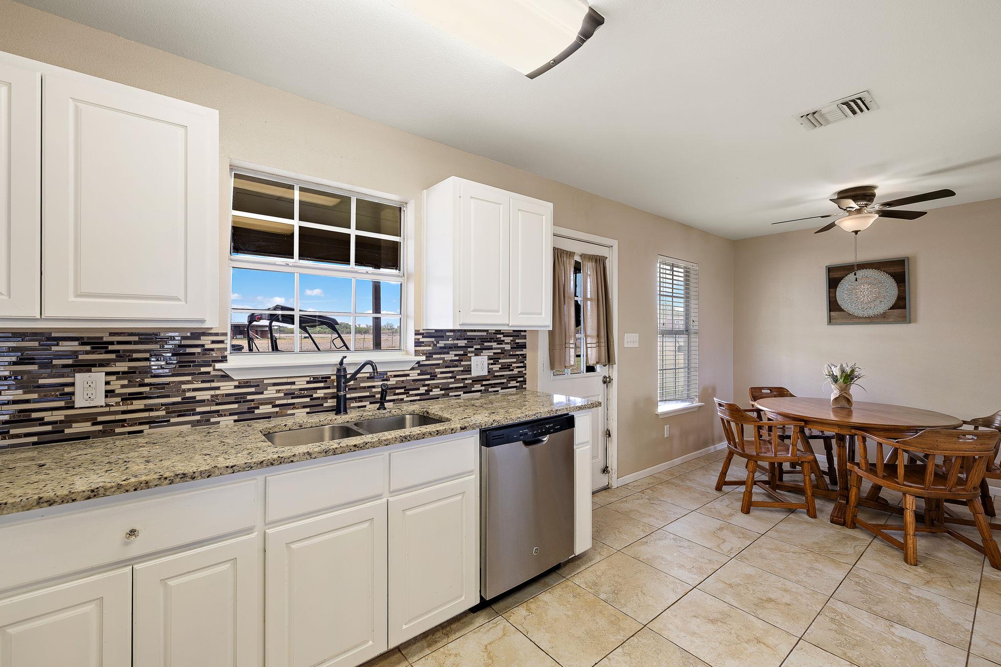 851 County Road 454 Road Taylor TX 76574