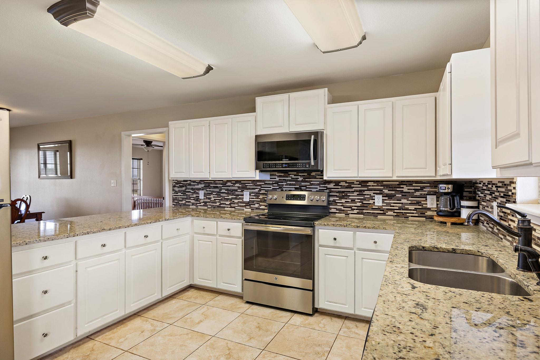 851 County Road 454 Road Taylor TX 76574