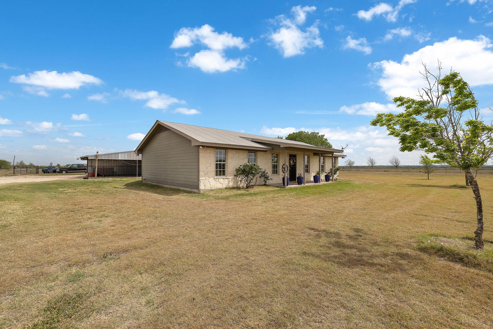 851 County Road 454 Road Taylor TX 76574