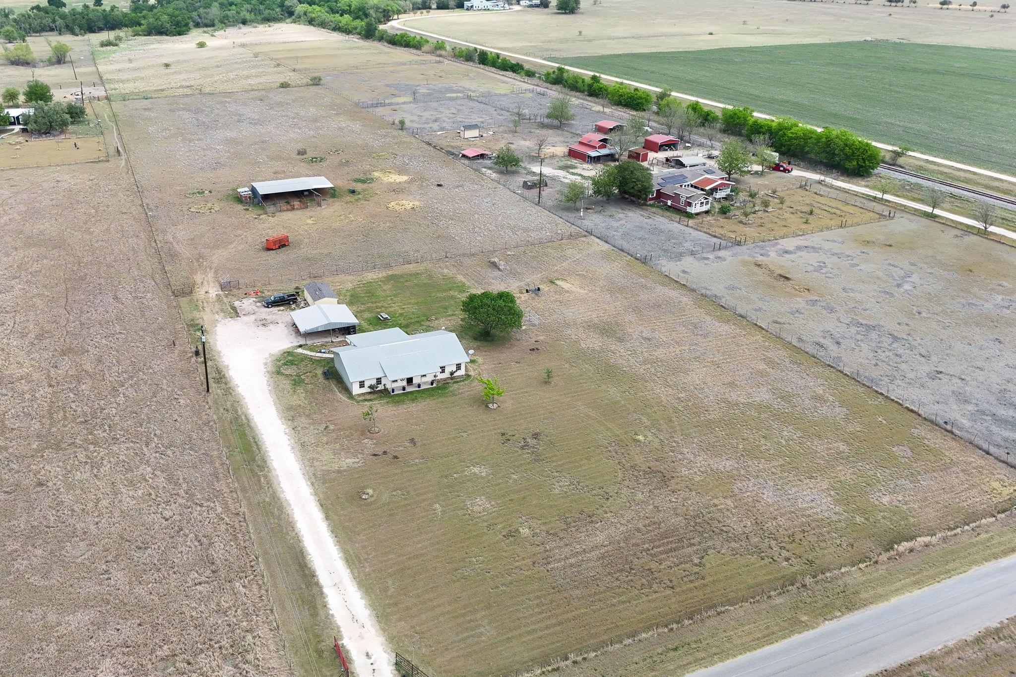 851 County Road 454 Road Taylor TX 76574