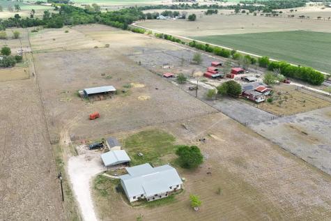 851 County Road 454 Road Taylor TX 76574