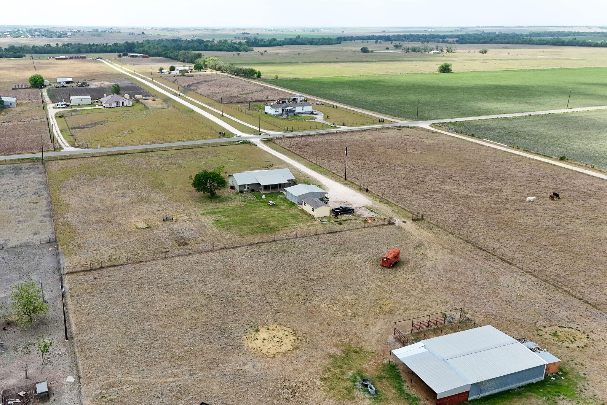 851 County Road 454 Road Taylor TX 76574