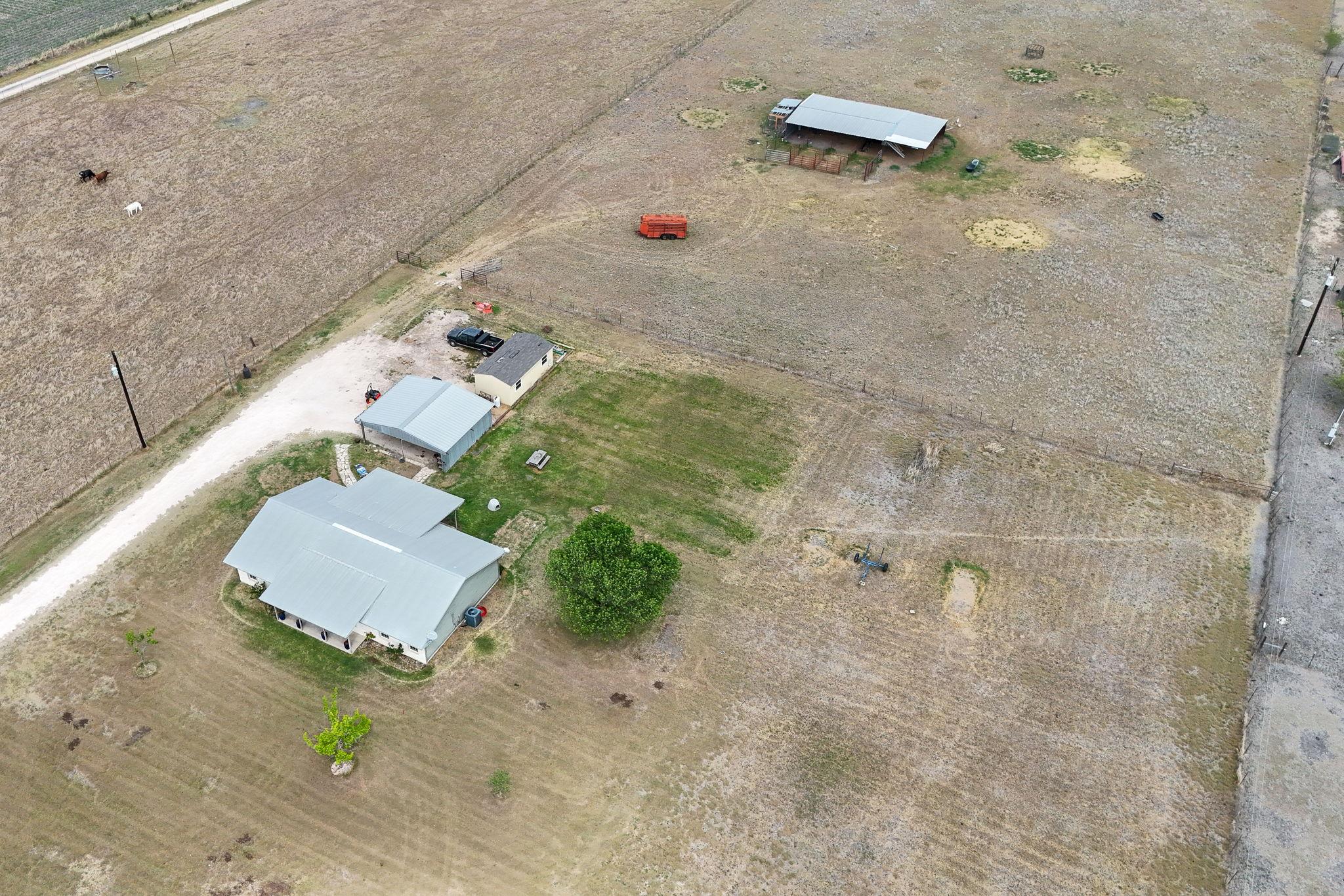 851 County Road 454 Road Taylor TX 76574