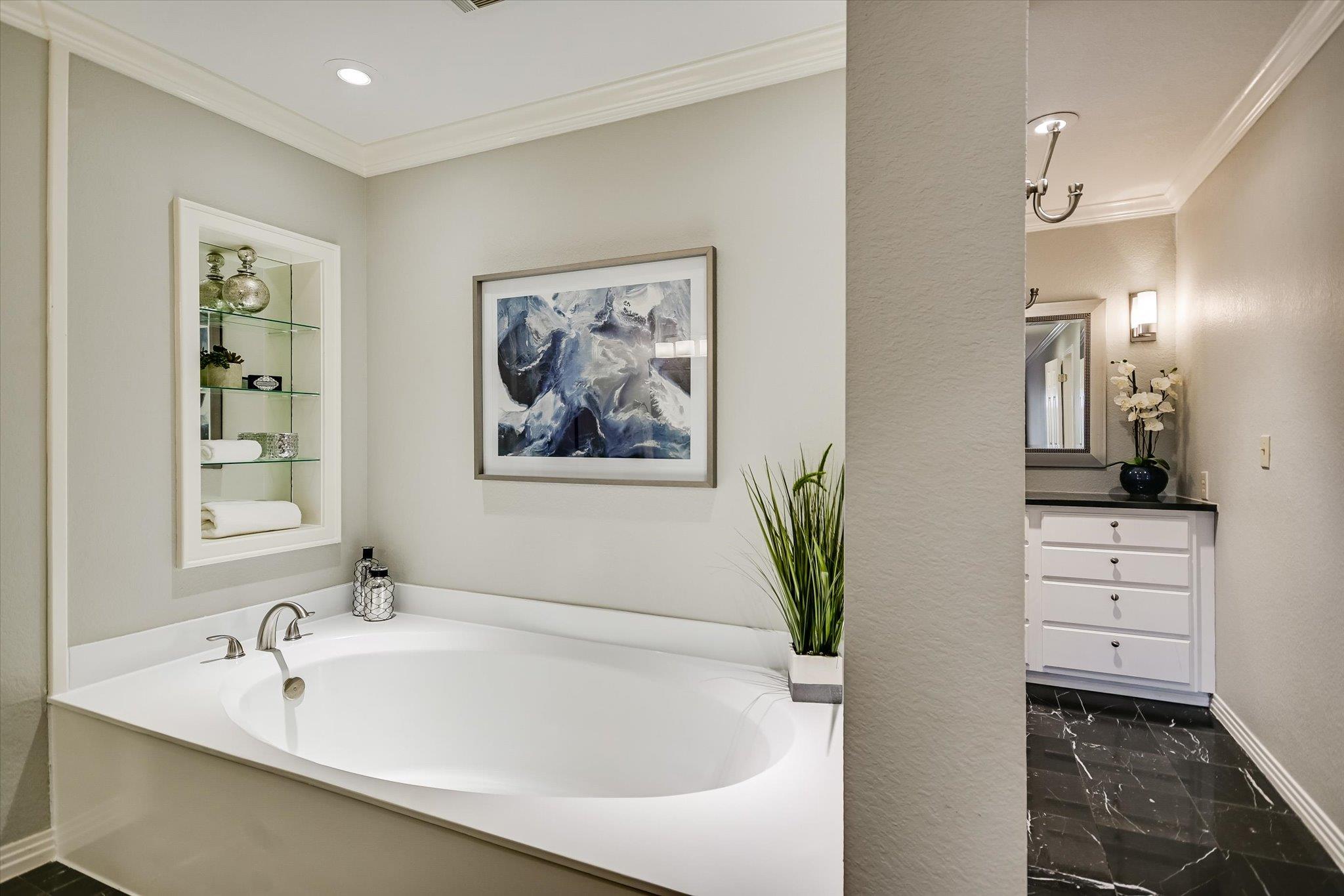 22514 Felicia Drive Spicewood TX 78669