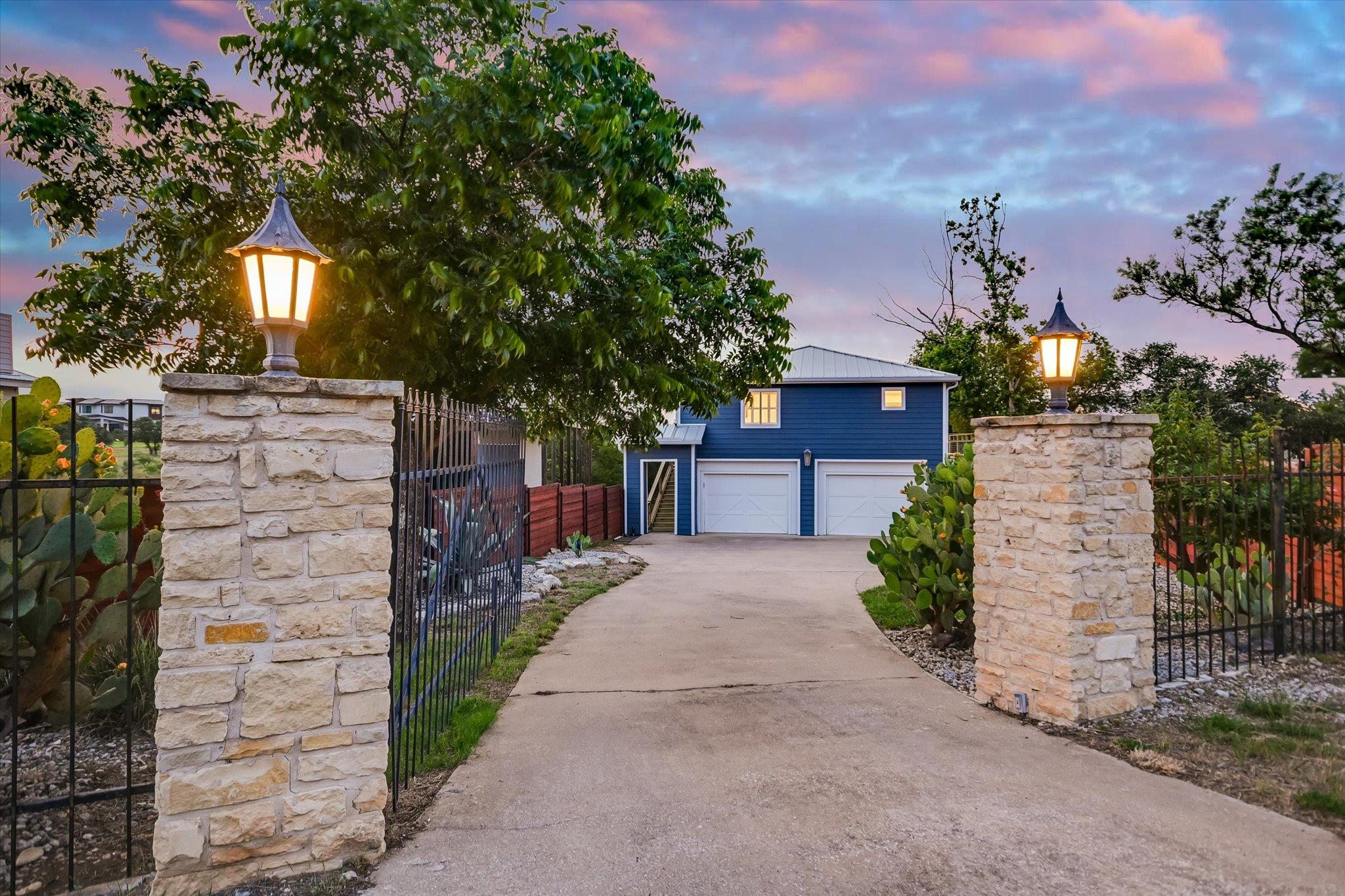 22514 Felicia Drive Spicewood TX 78669