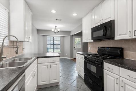 12103 Wycliff Lane Austin TX 78727