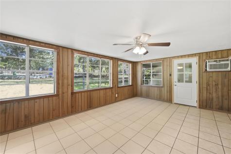1703 S Day Street Brenham TX 77833