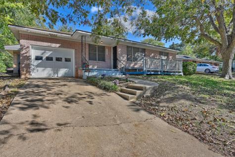 1703 S Day Street Brenham TX 77833