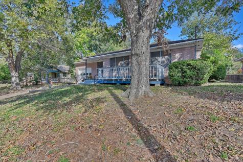 1703 S Day Street Brenham TX 77833