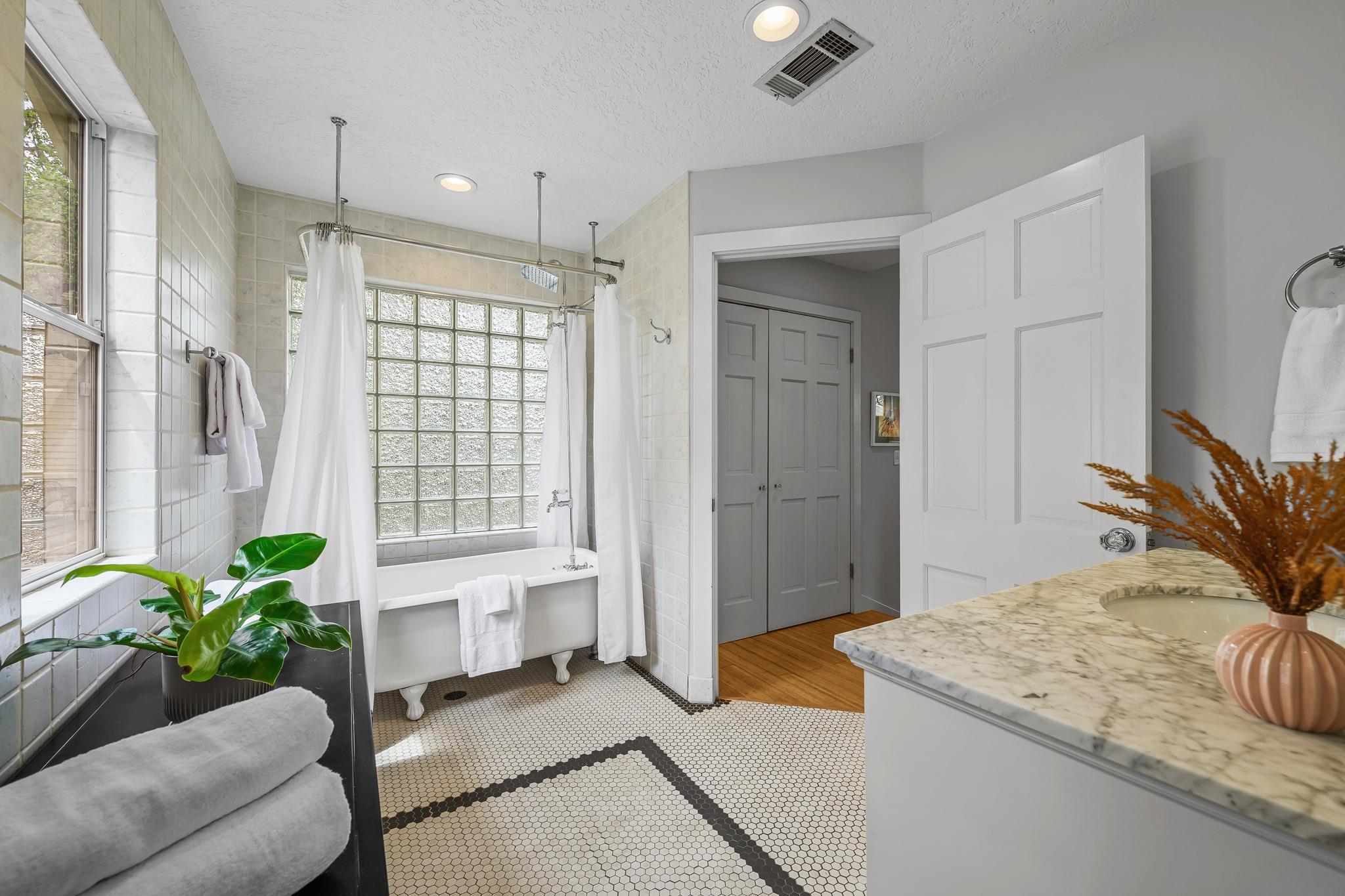 804 W Gibson Street Austin TX 78704