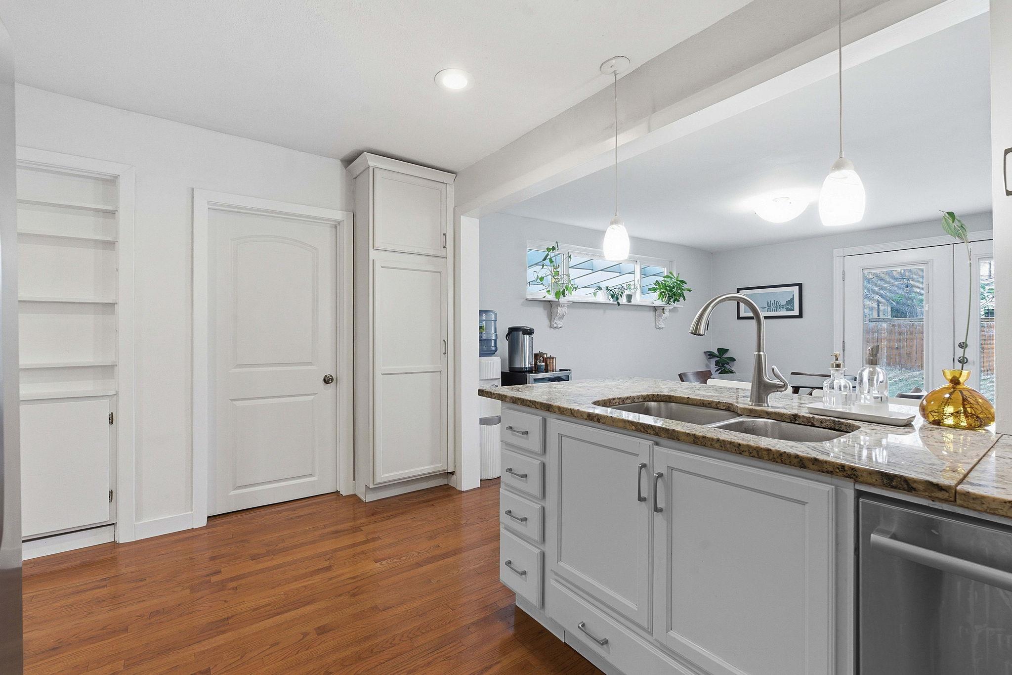 912 E 55th 1/2 Street Austin TX 78751
