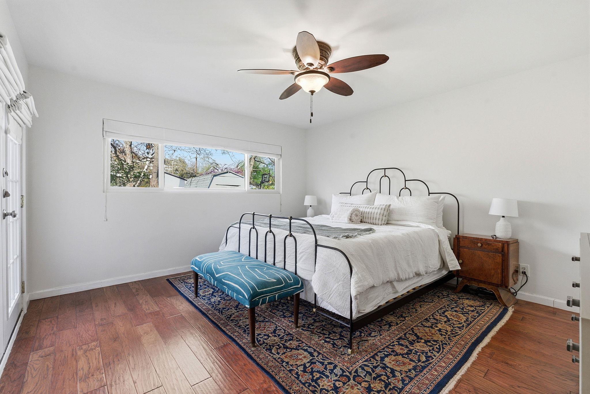 912 E 55th 1/2 Street Austin TX 78751