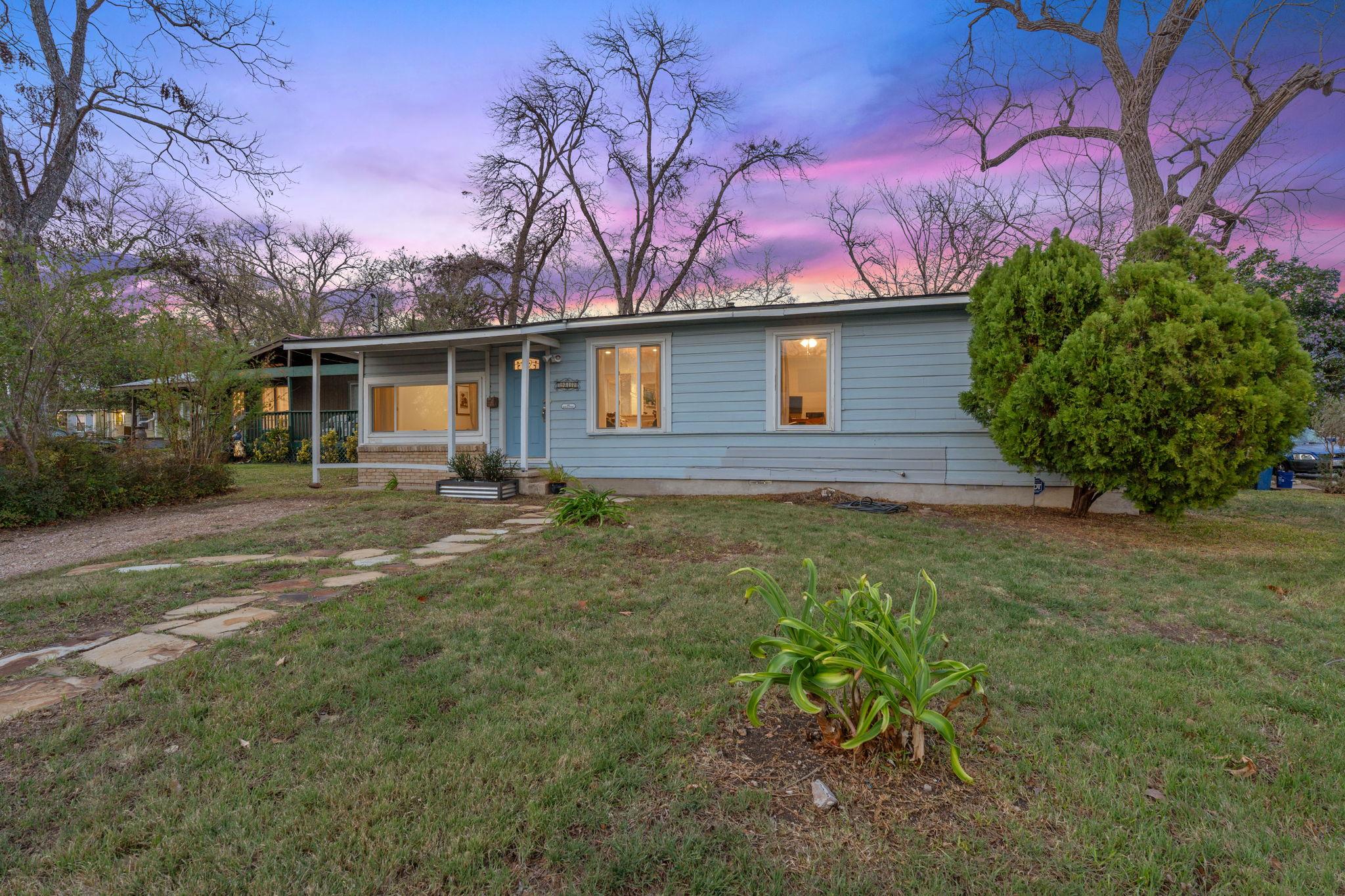 912 E 55th 1/2 Street Austin TX 78751