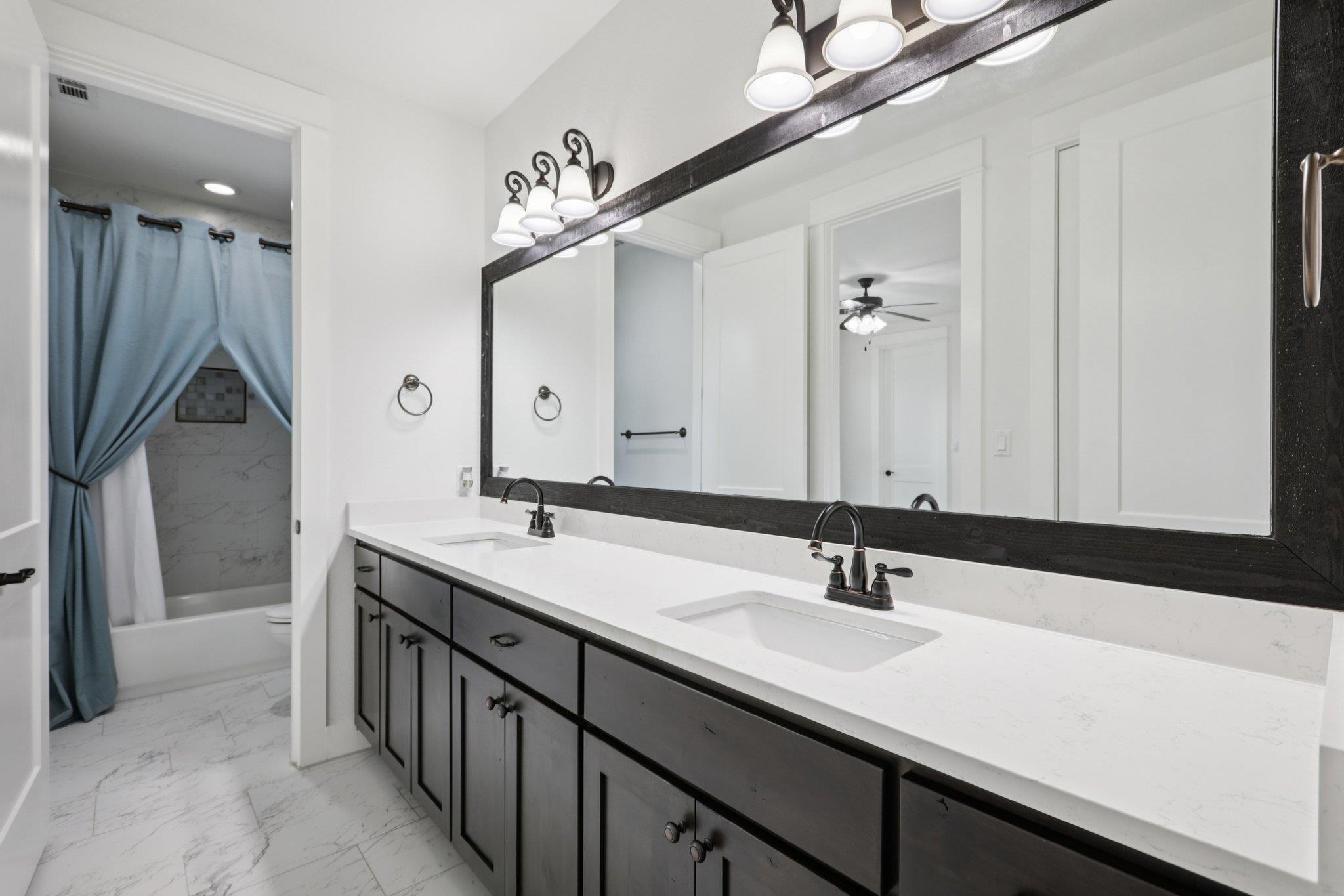 112 Red Mulberry Way Leander TX 78641