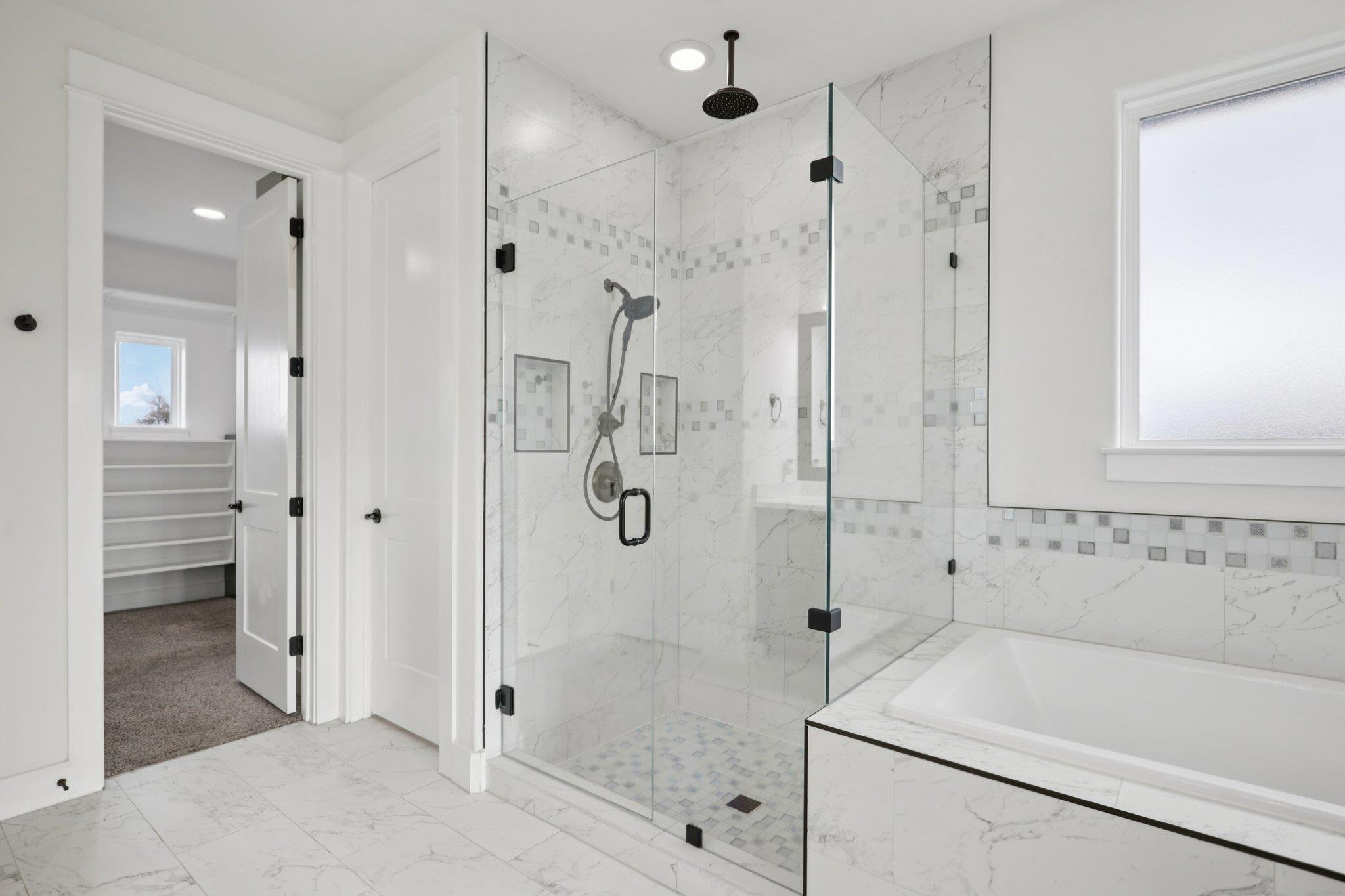 112 Red Mulberry Way Leander TX 78641