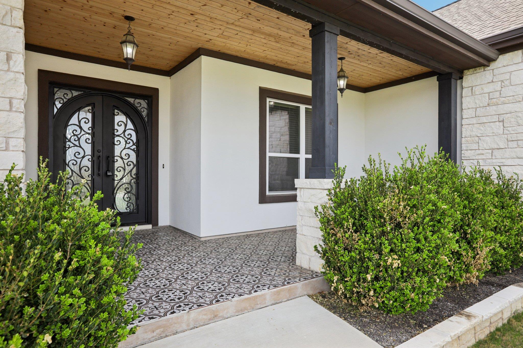 112 Red Mulberry Way Leander TX 78641