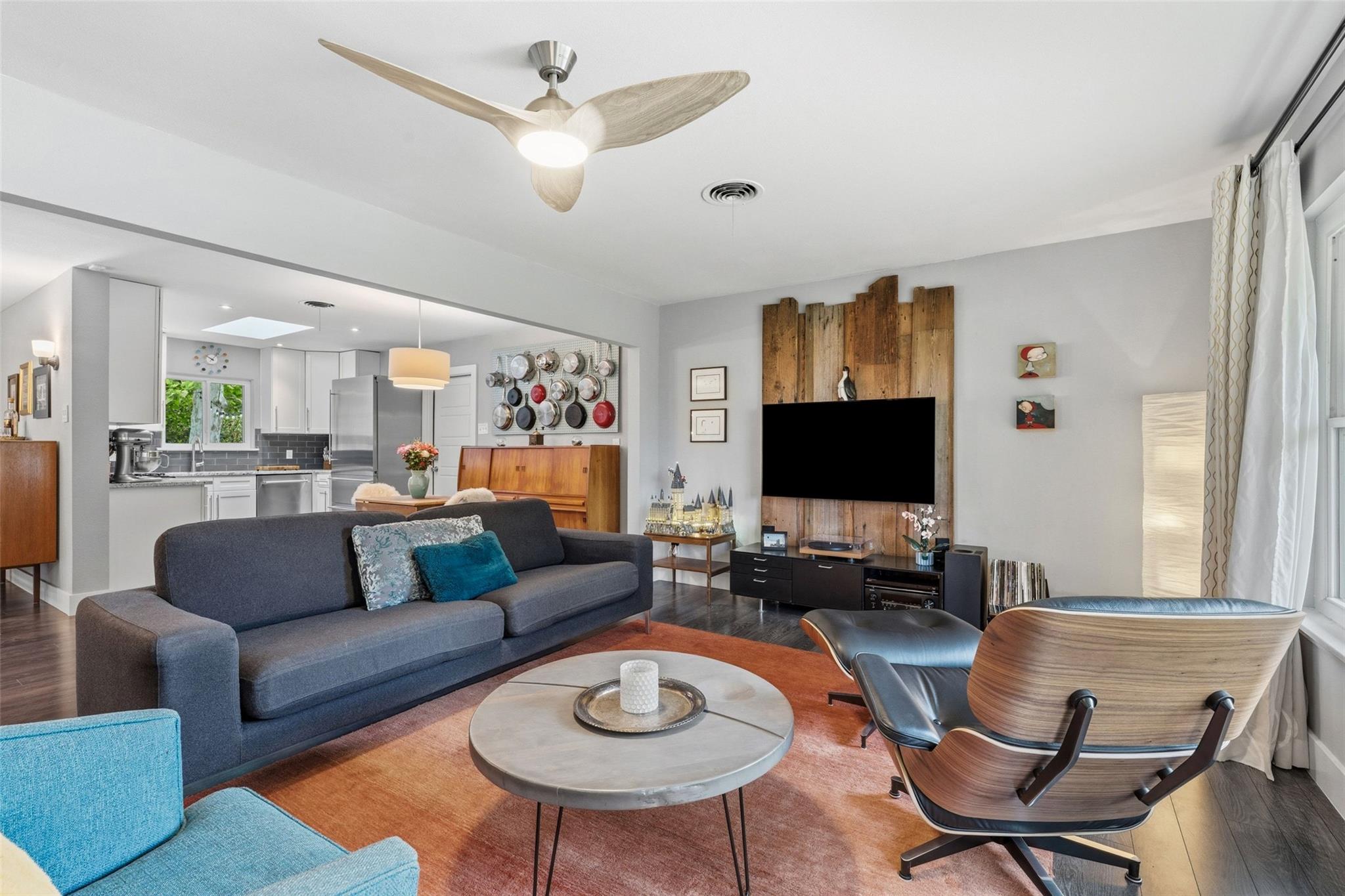 1617 Glencrest Drive Austin TX 78723