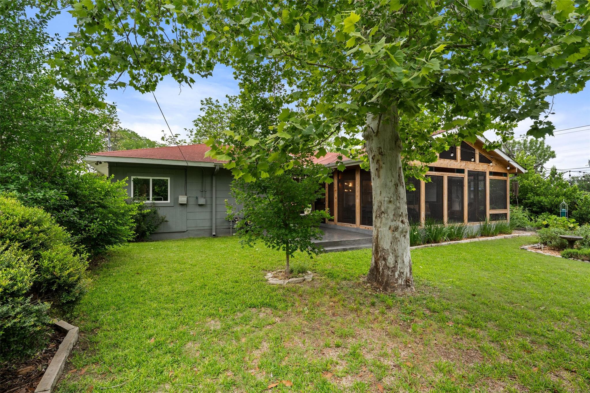 1617 Glencrest Drive Austin TX 78723