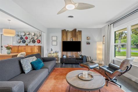1617 Glencrest Drive Austin TX 78723